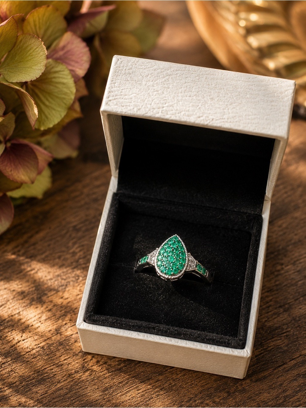 NWOT Genuine Emerald Cluster Ring 925 Rhodium Silver Size 9 White Topaz Accents